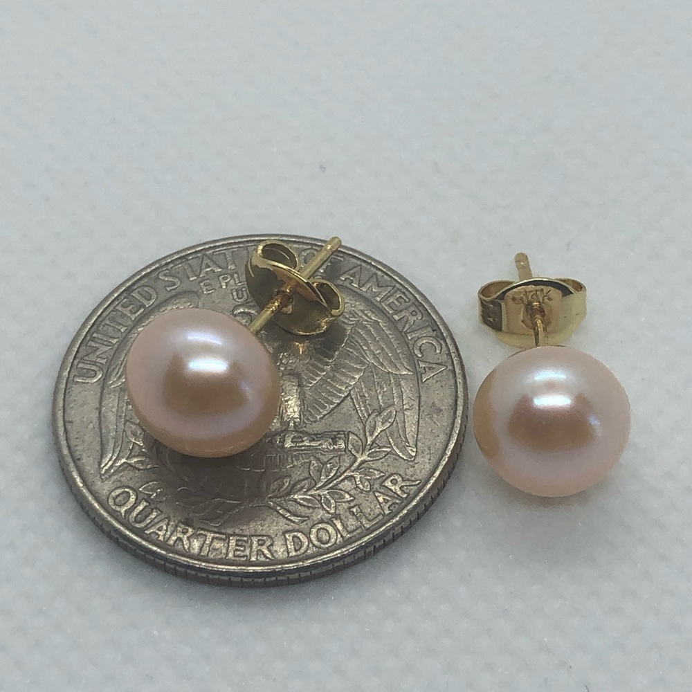 14kt Solid Gold 8mm Pink South Sea Pearl Stud Earrings - Picture 5 of 5